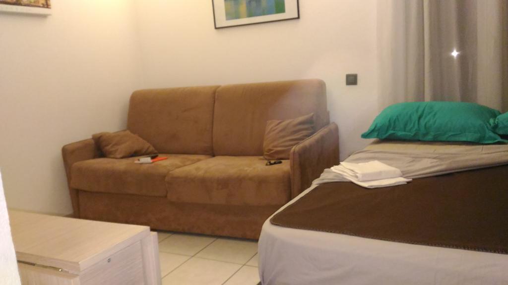 Californie Appartement Ница Екстериор снимка